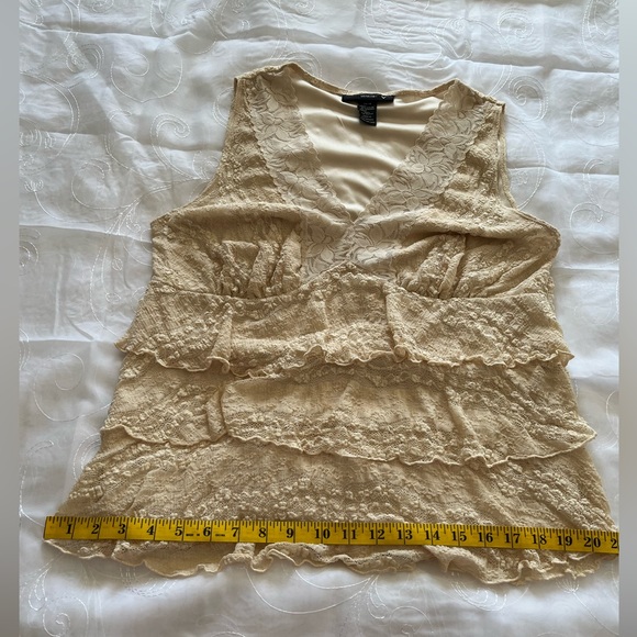 Venezia Cream/Beige Sleeveless Lace Blouse - Picture 6 of 12